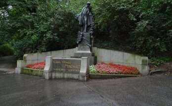 Karel Hynek Mácha by letos oslavil 215. narozeniny. Dodnes není známá příčina jeho smrti